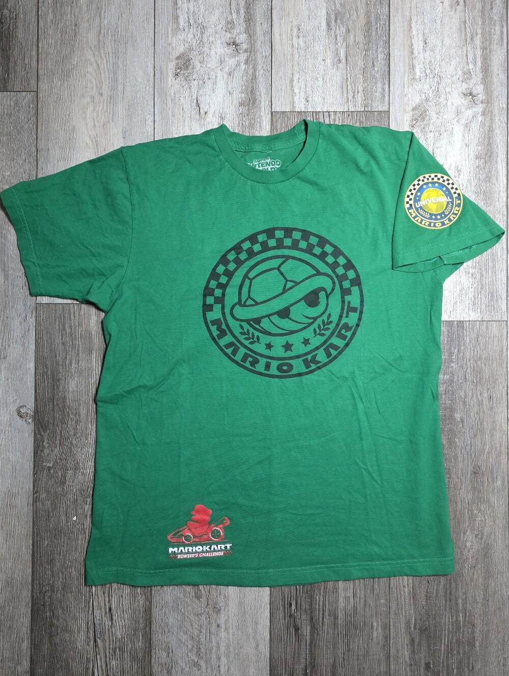 Super Nintendo World Mario Kart Bowser's Challenge Shell Cup Graphic T-shirt Lg